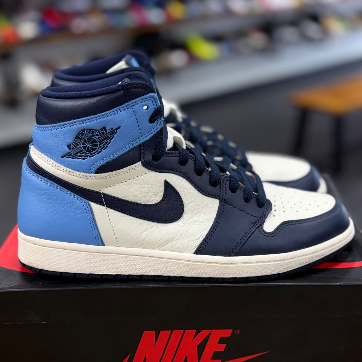 Jordan 1 Retro High Obsidian - Preowned