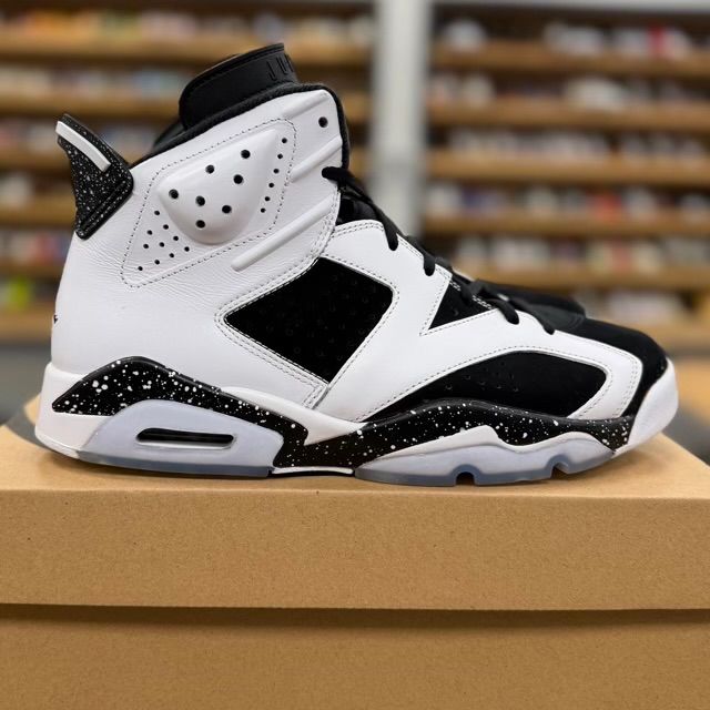 Jordan 6 Retro Oreo (2026) - Preowned
