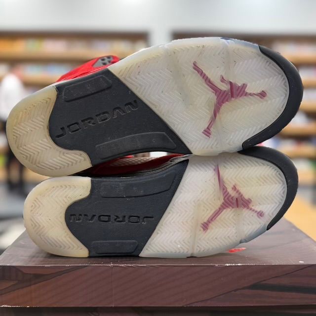 Jordan 5 Retro Raging Bull Red (2021) - Preowned
