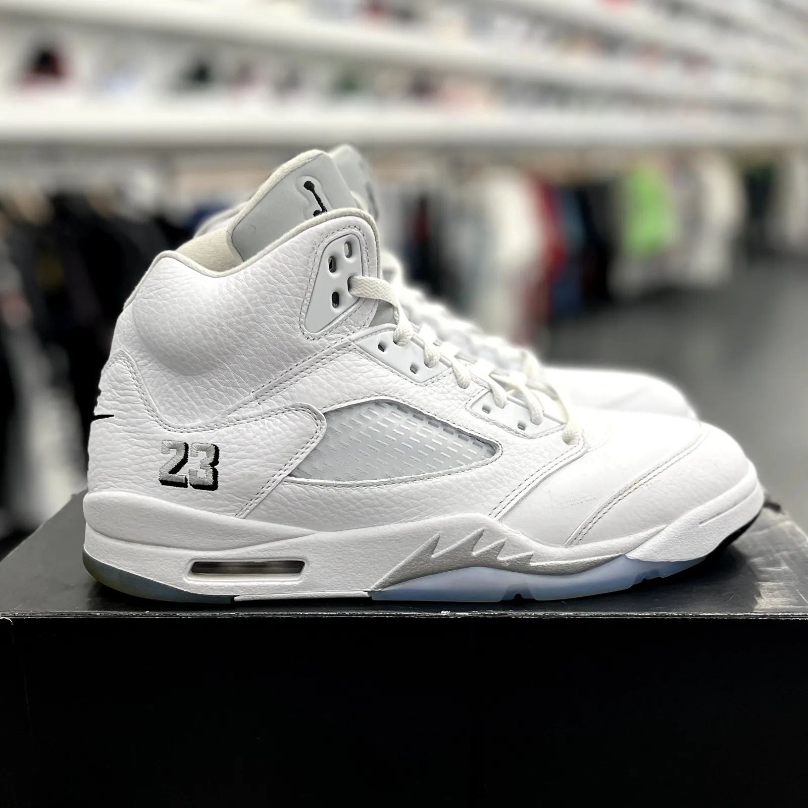 Jordan 5 Retro White Metallic (2026) - Preowned