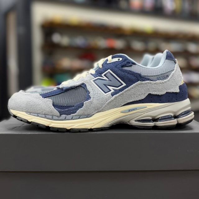 New Balance 2002R Protection Pack Light Arctic Grey Purple - Preowned