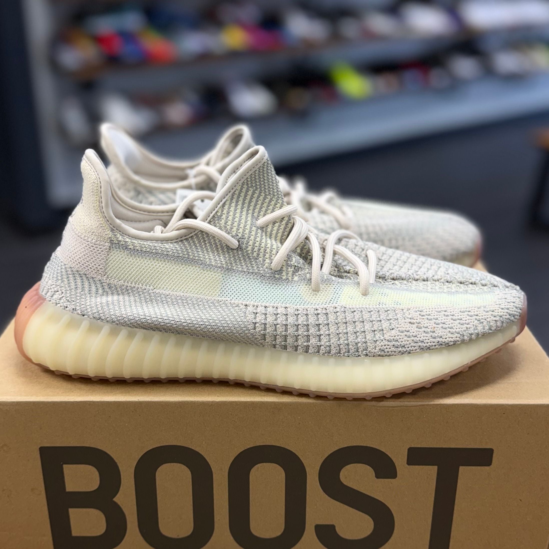 BRAND NEW STEAL - adidas Yeezy Boost 350 V2 Citrin (Non-Reflective)