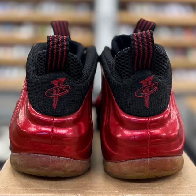 Nike Air Foamposite One Metallic Red (2012) - Preowned
