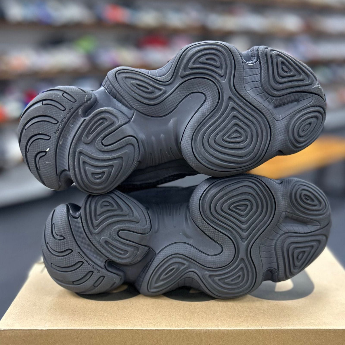 adidas Yeezy 500 Utility Black - Preowned