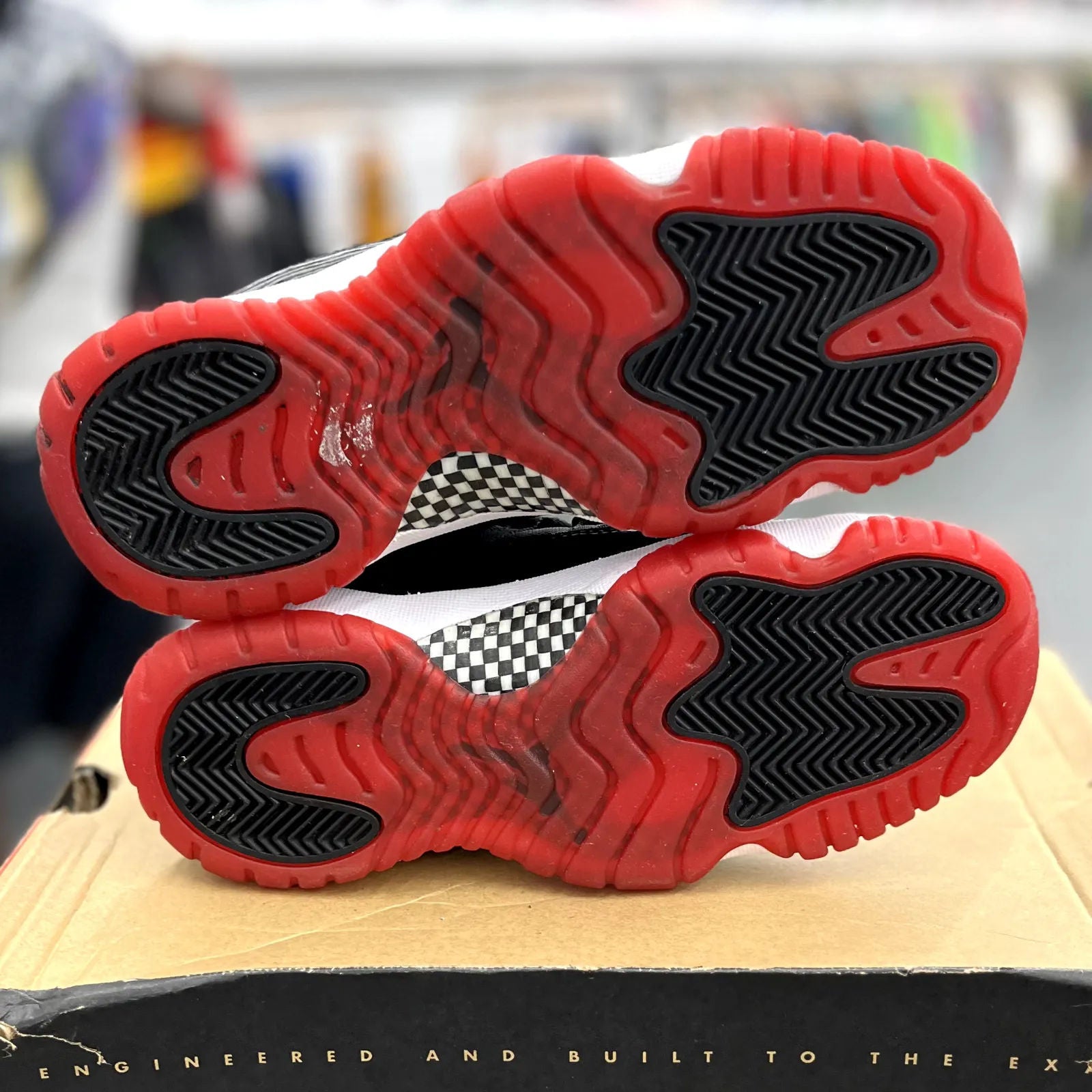 Jordan 11 Retro Playoffs Bred (2019) (GS) - Preowned