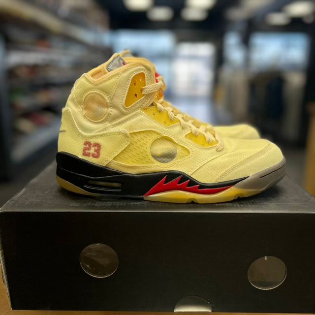 Jordan 5 Retro Off-White Sail - Preowned