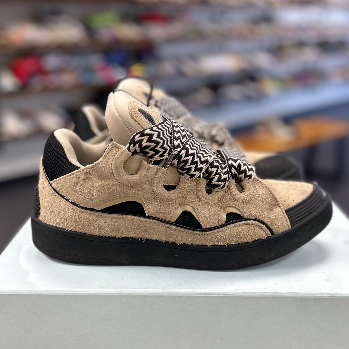 Lanvin Leather Curb Light Brown Black - Preowned