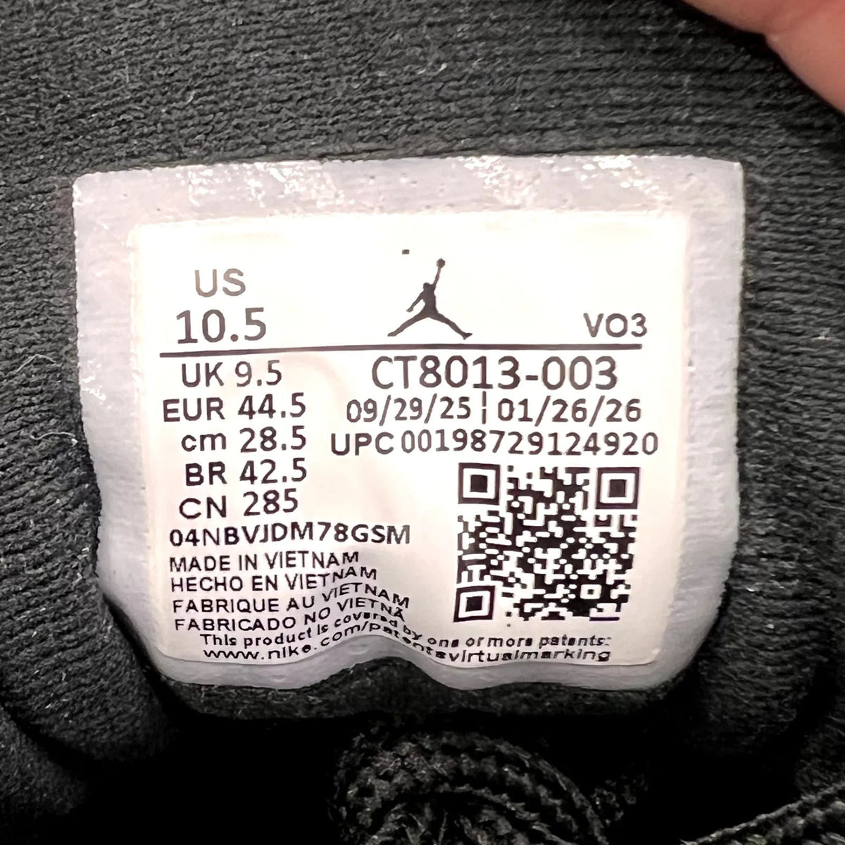 Jordan 12 Retro Bloodline - Preowned
