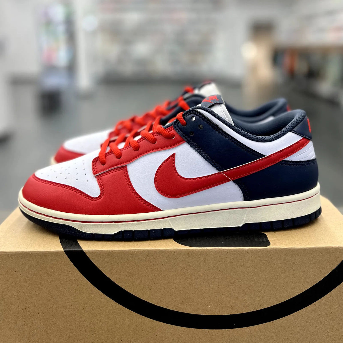 Nike Dunk Low Boston Red Sox - Preowned