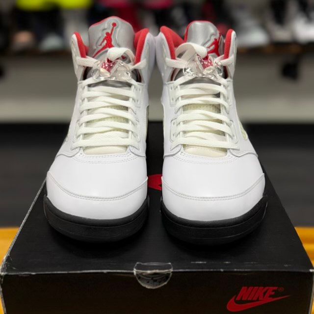 Jordan 5 Retro Fire Red Silver Tongue (2020) - Preowned