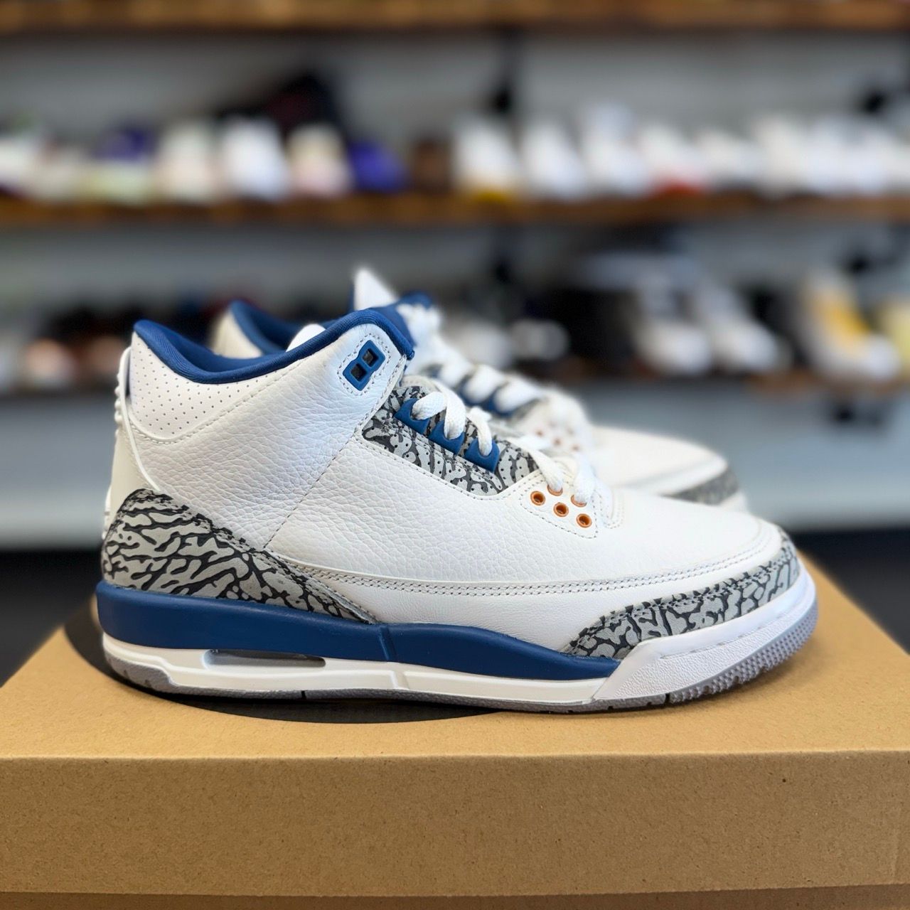 Jordan 3 Retro Wizards (GS) - Preowned