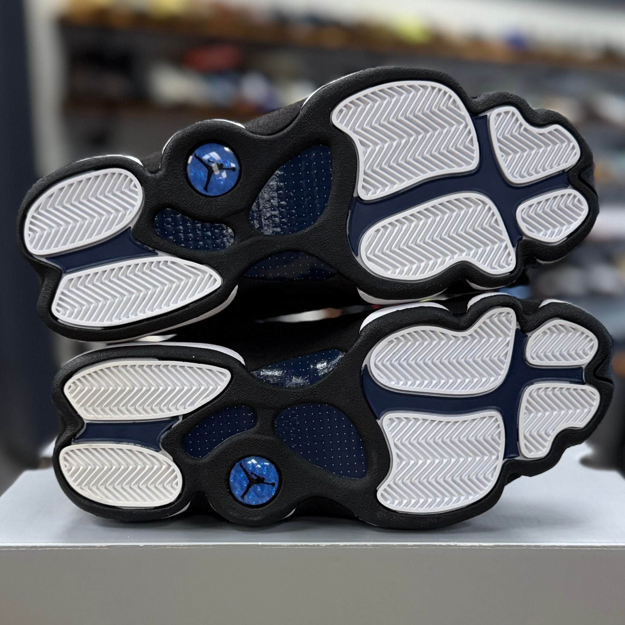 BRAND NEW STEAL - Jordan 13 Retro Brave Blue