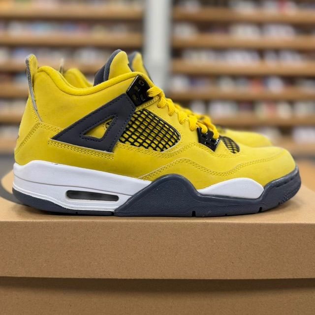 Jordan 4 Retro Lightning (2021) (GS) - Preowned