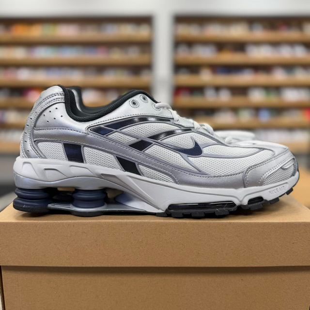 Nike Shox Ride 2 Photon Dust Metallic Silver Navy - Preowned