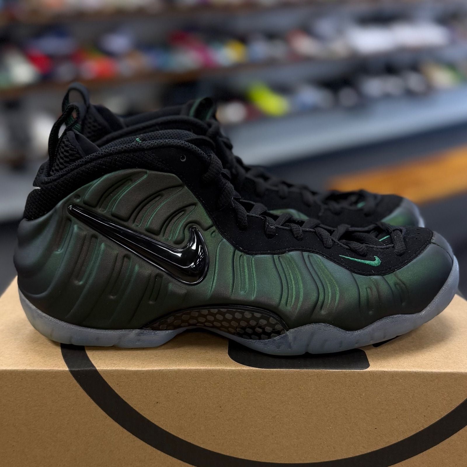 Nike Air Foamposite Pro Pine Green (2025) - Preowned