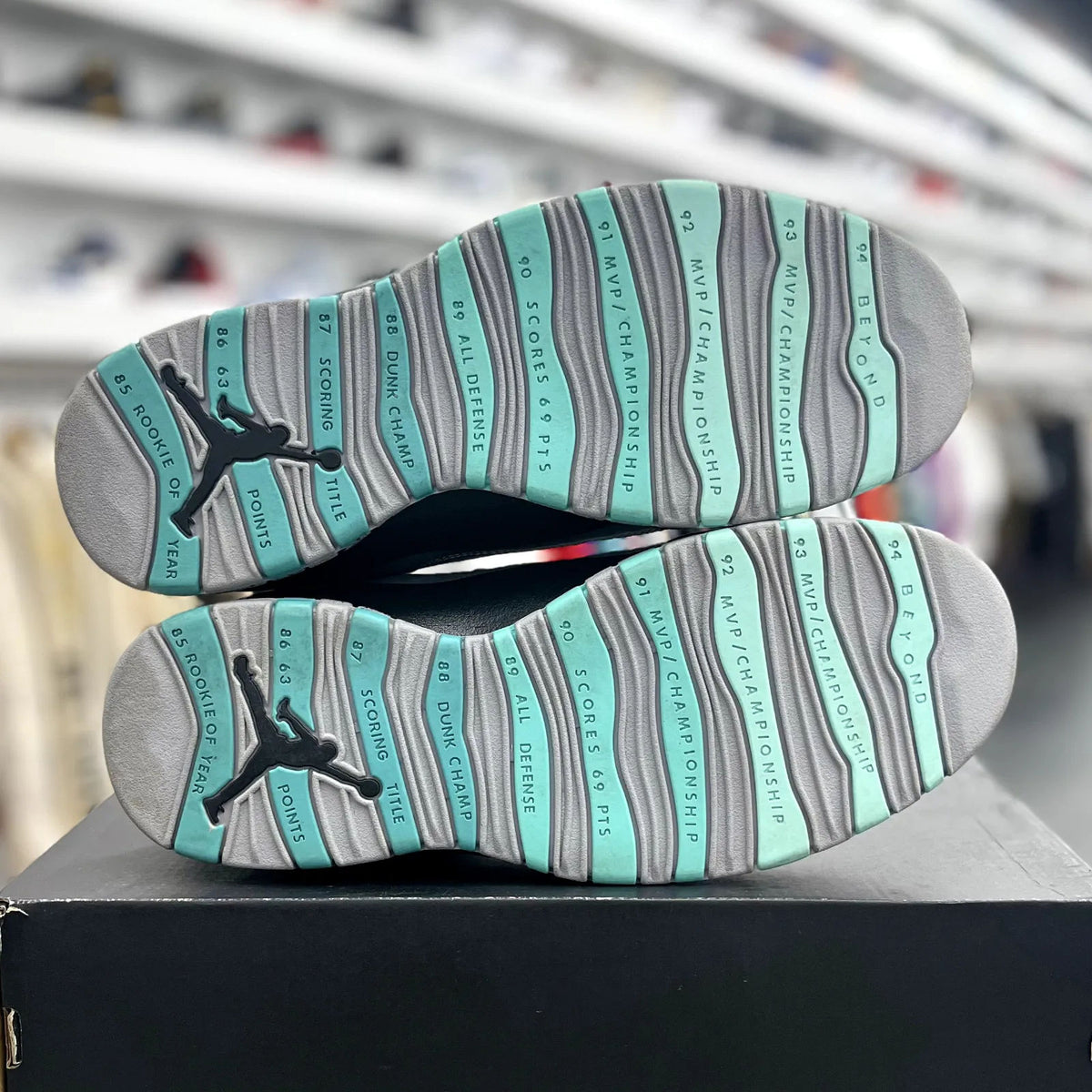 Jordan 10 Retro Lady of Liberty 30th Anniversary - Preowned