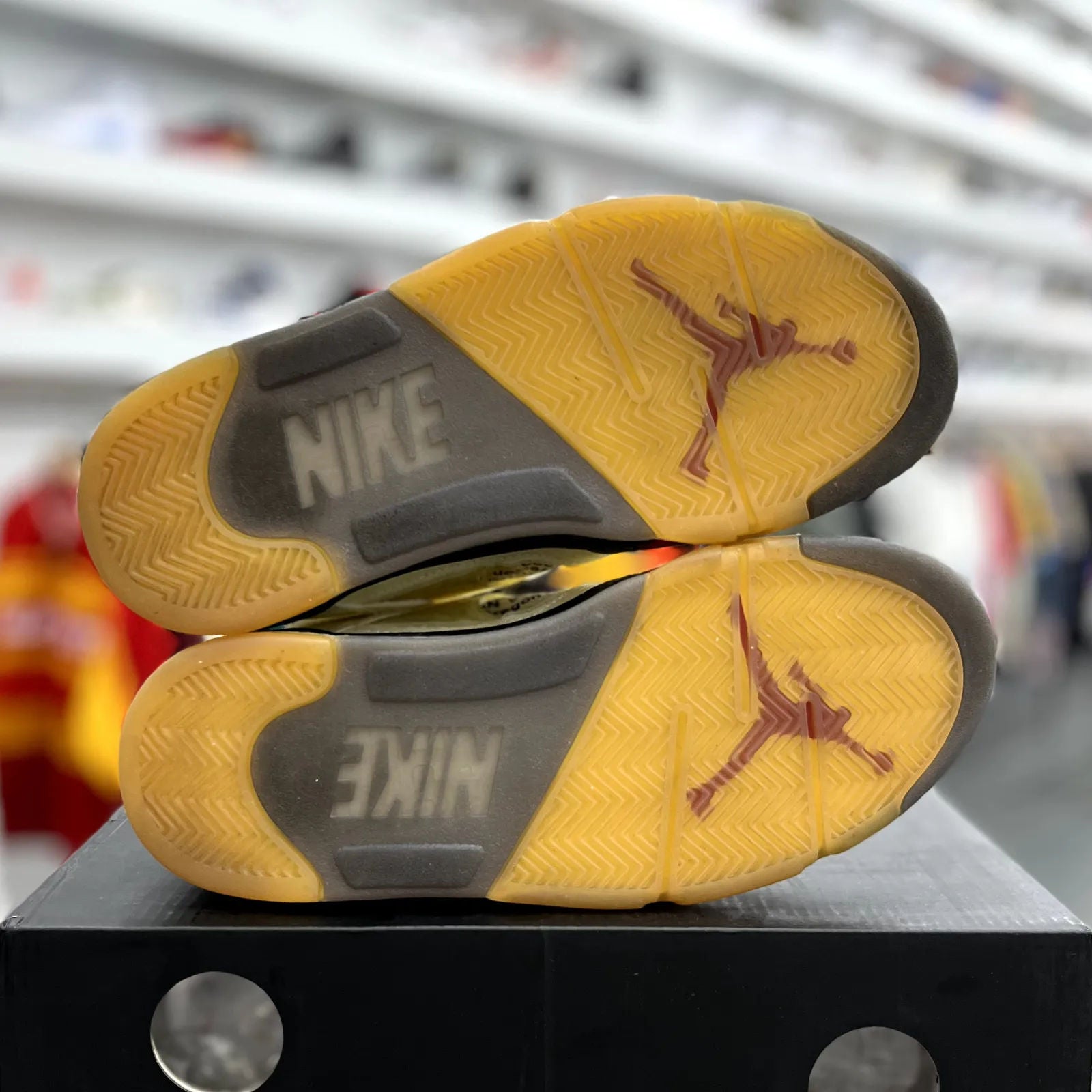 Jordan 5 Retro Off-White Sail - Preowned