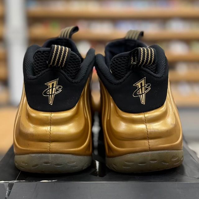 Nike Air Foamposite One Metallic Gold - Preowned