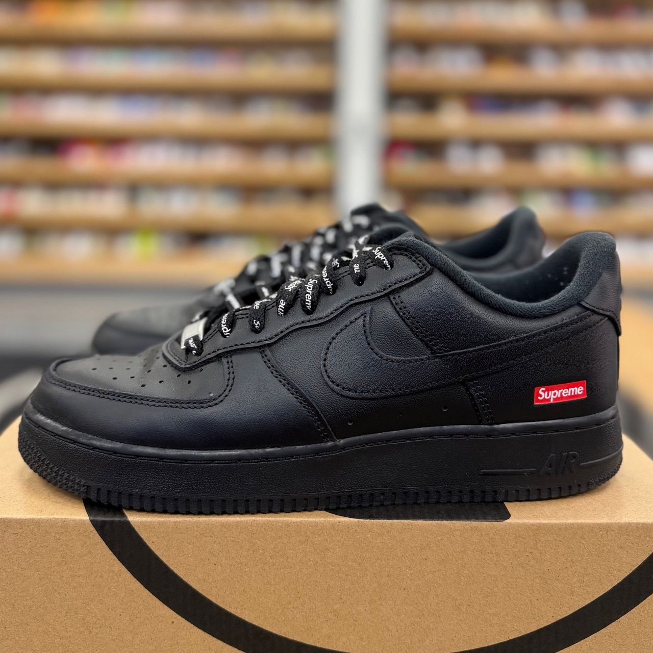 Nike Air Force 1 Low Supreme Black - Preowned