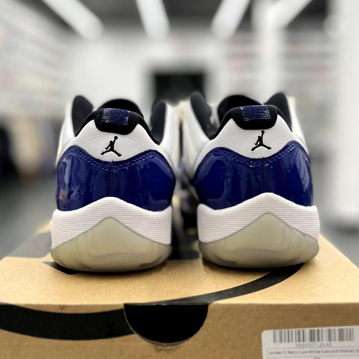 Jordan 11 Retro Low White Concord (Women's) - Preowned