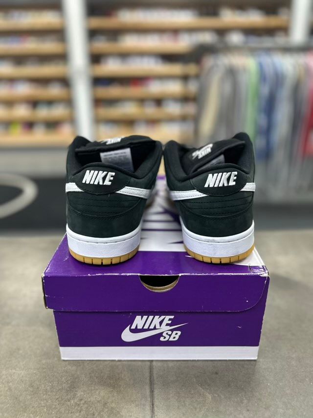 Nike SB Dunk Low Pro Black Gum - Preowned