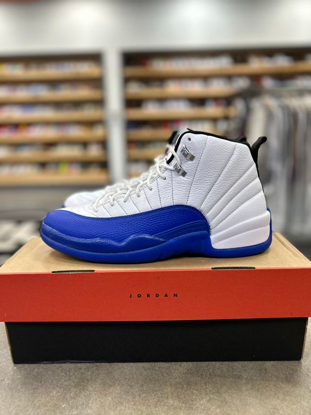 Jordan 12 Retro Blueberry - Preowned