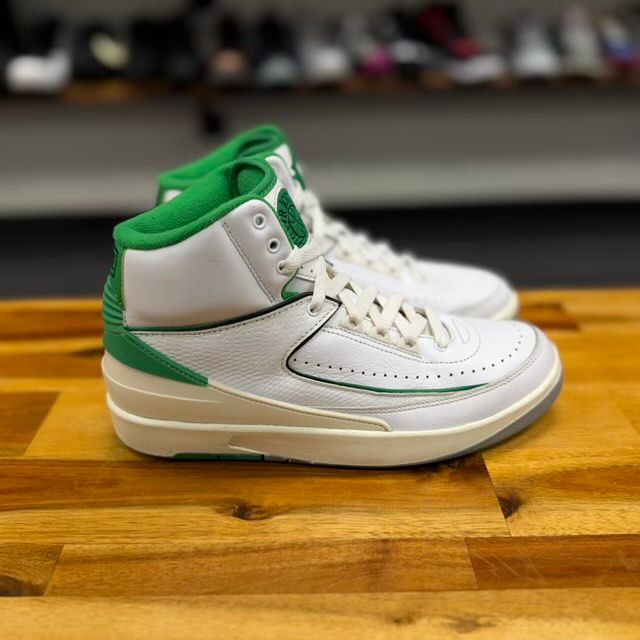 Jordan 2 Retro Lucky Green - Preowned