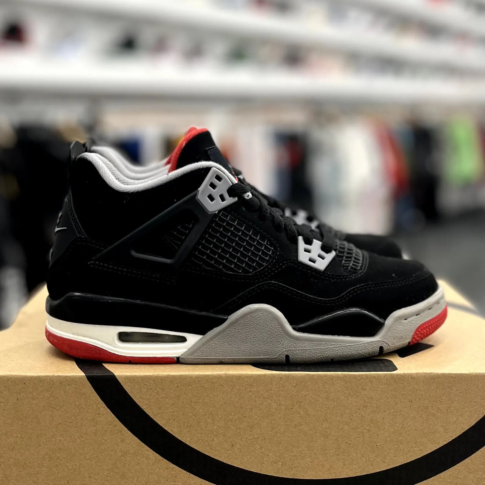 Jordan 4 Retro Bred (2019) (GS) - Preowned