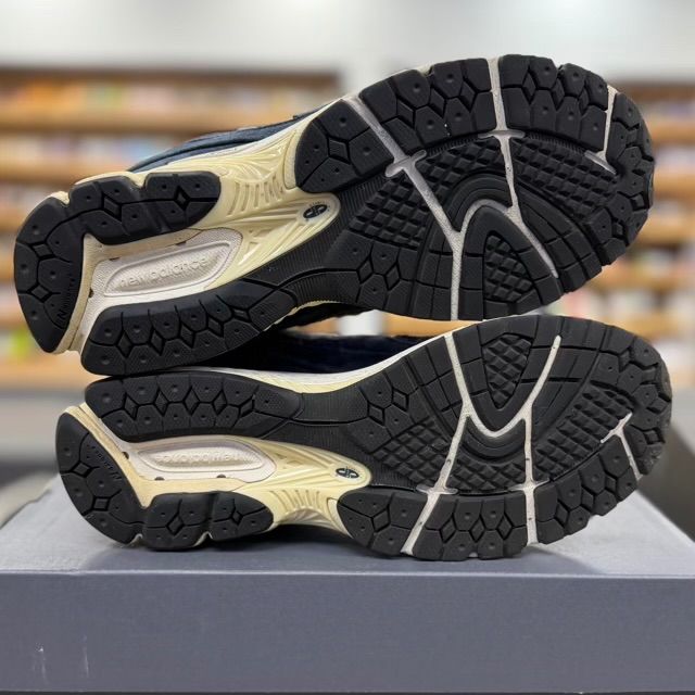 New Balance 2002R Eclipse Navy - Preowned