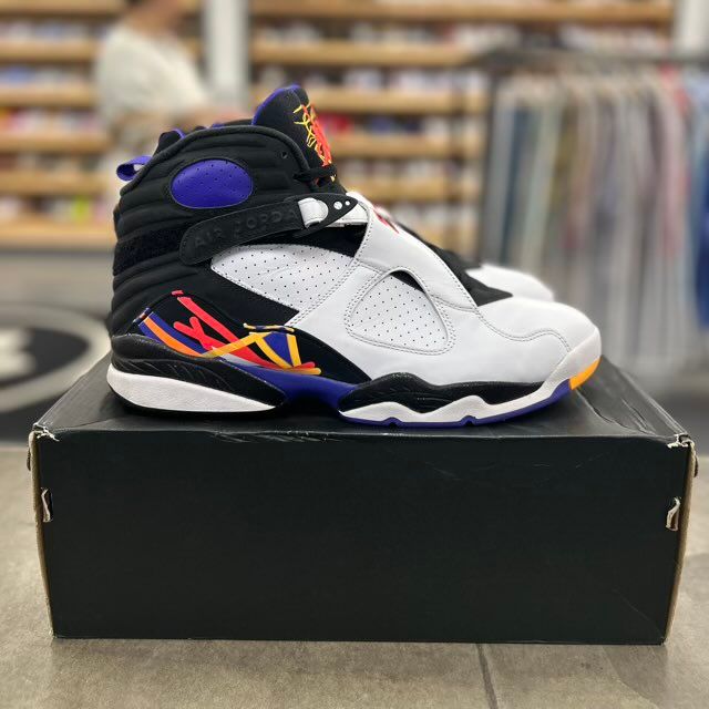 Jordan 8 Retro Three Peat - Preowned