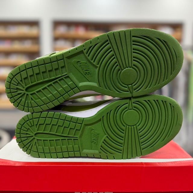 Nike Dunk Low Chlorophyll - Preowned