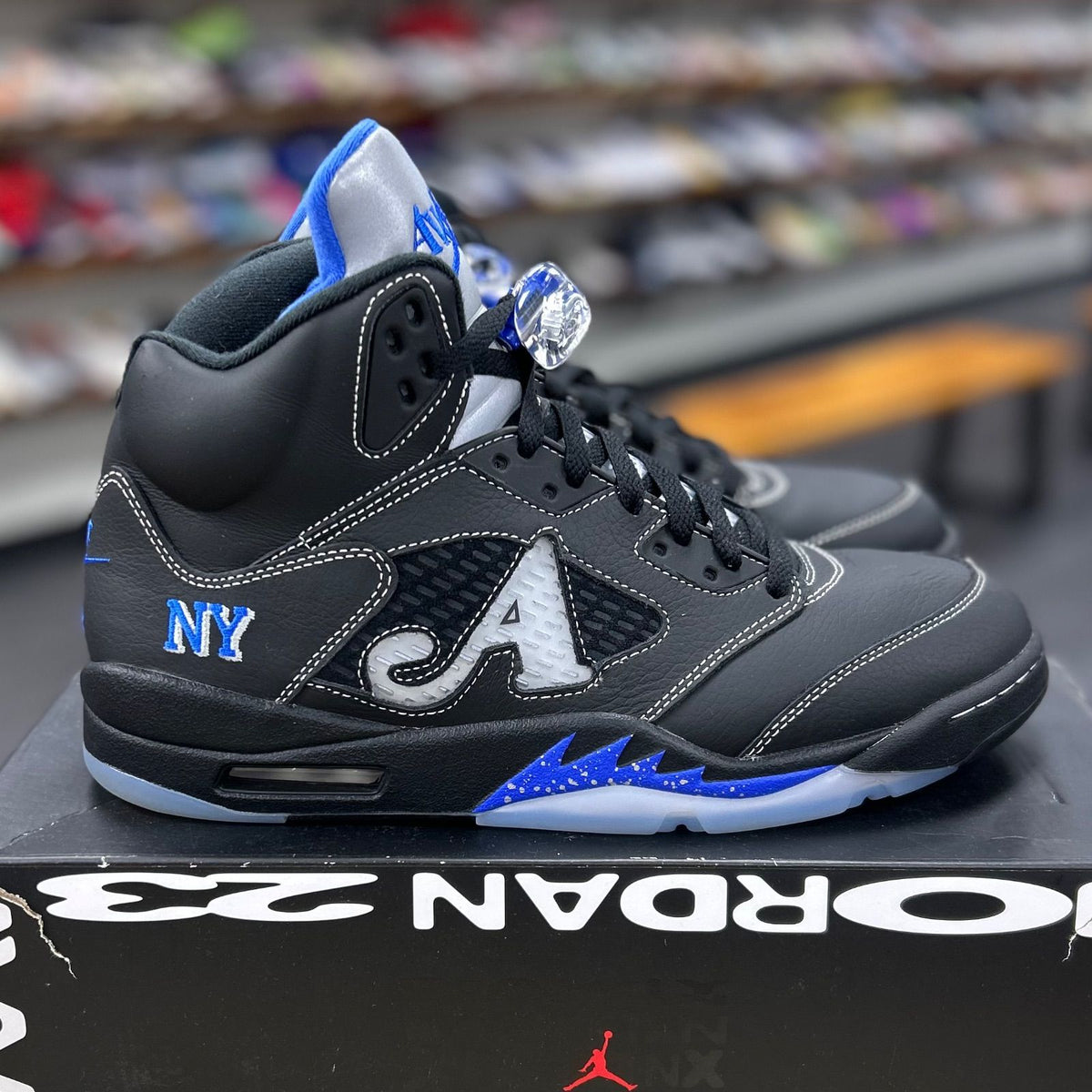 Jordan 5 Retro Awake NY Black - Preowned