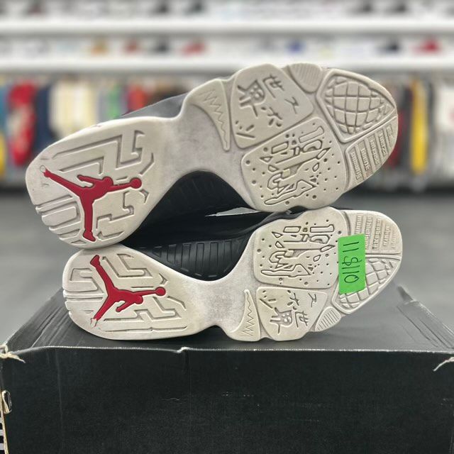 Jordan 9 Retro OG (2016) - Preowned