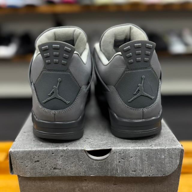 Jordan 4 Retro SE Paris Olympics Wet Cement - Preowned