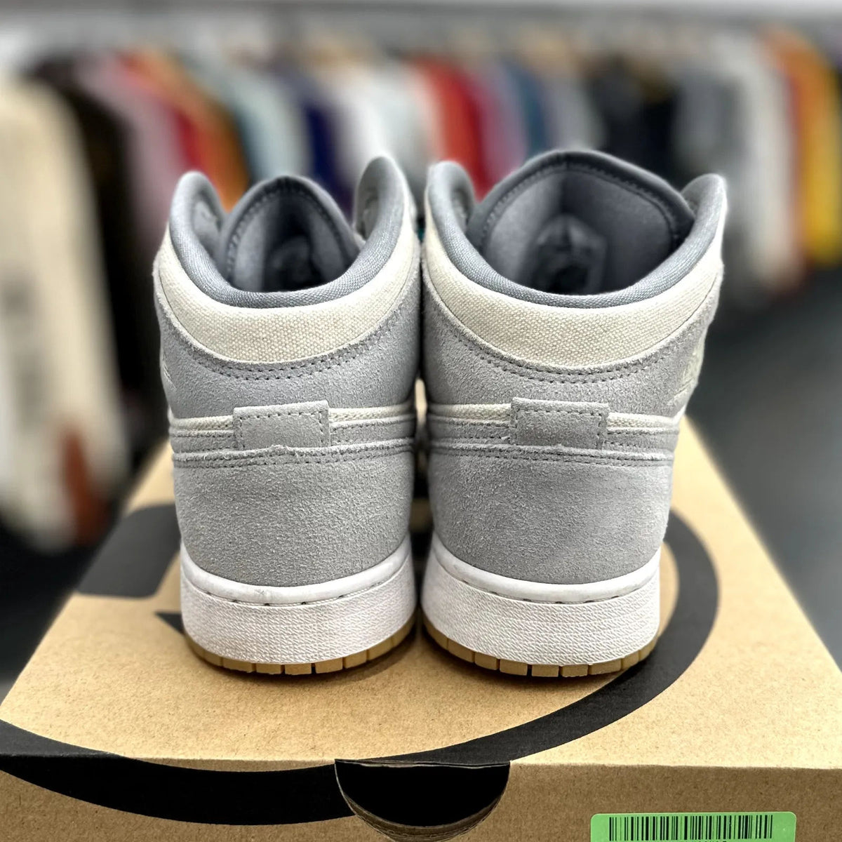 Jordan 1 Mid SE Coconut Milk Particle Grey (GS) - Preowned