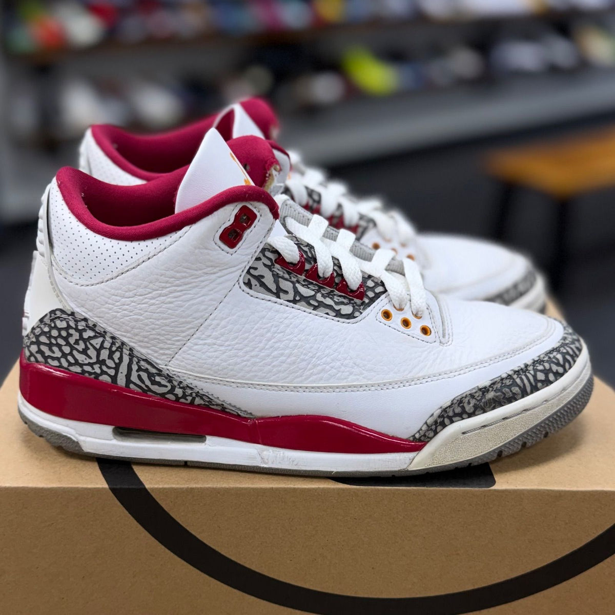 Jordan 3 Retro Cardinal Red - Preowned