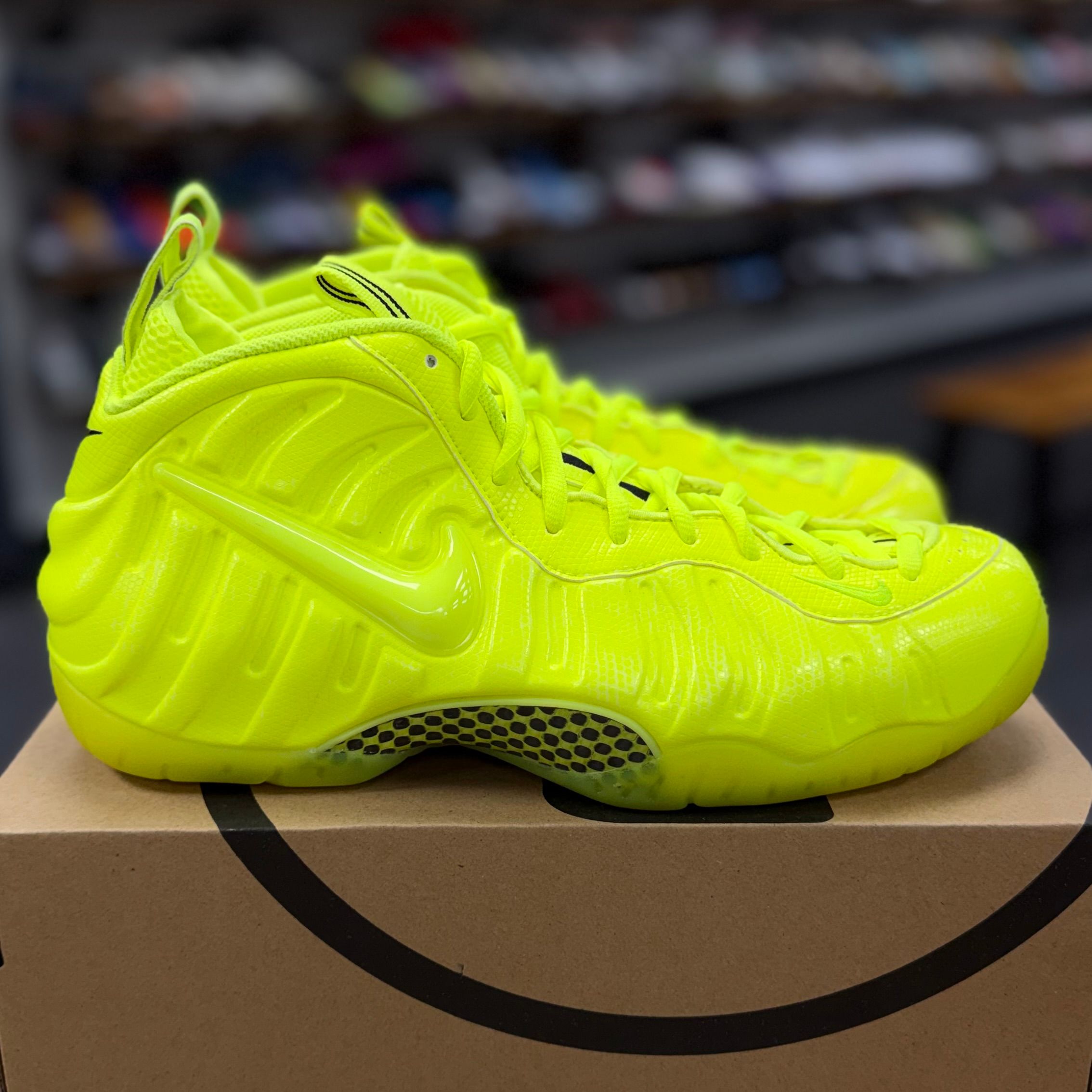 BRAND NEW STEAL - Nike Air Foamposite Pro Volt