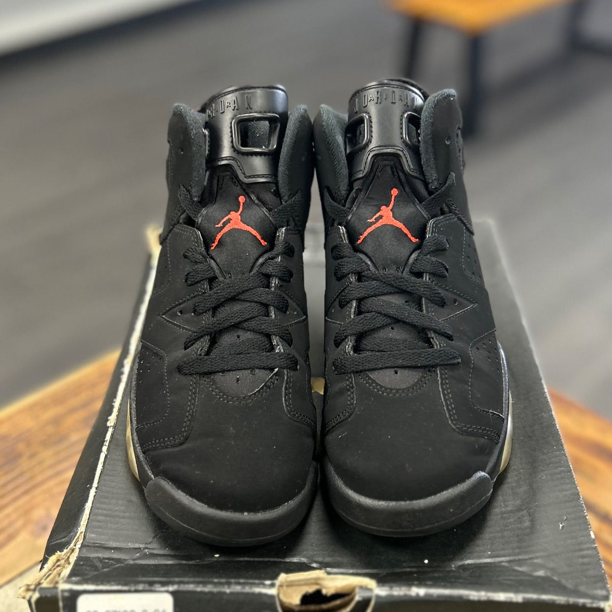Jordan 6 Retro Black Infrared (2019) (GS) - Preowned