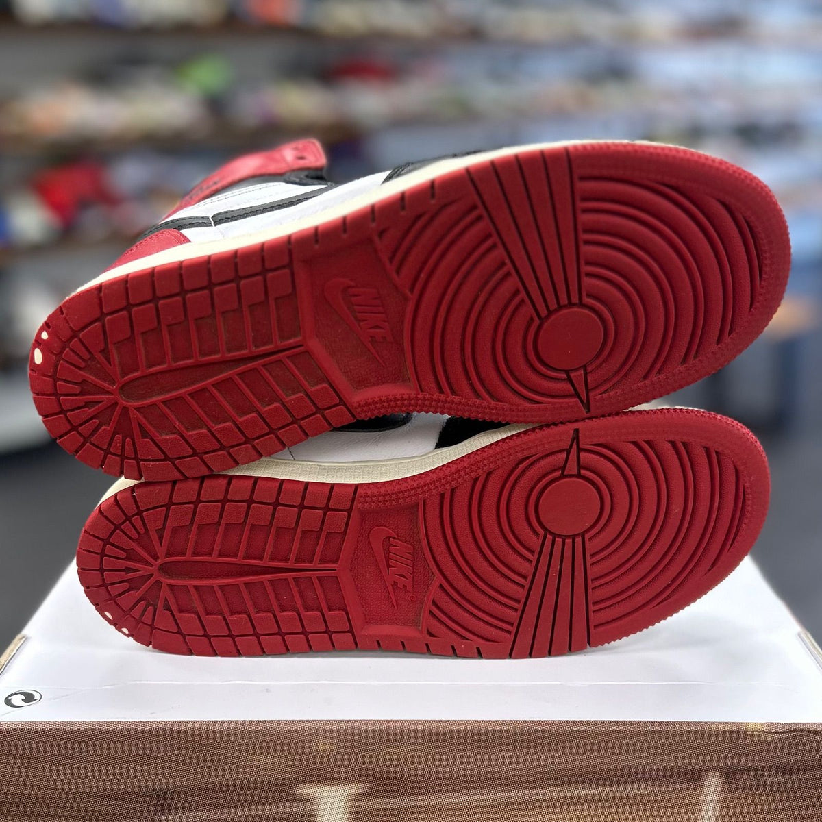 Jordan 1 Retro High OG Black Toe Reimagined (GS) - Preowned