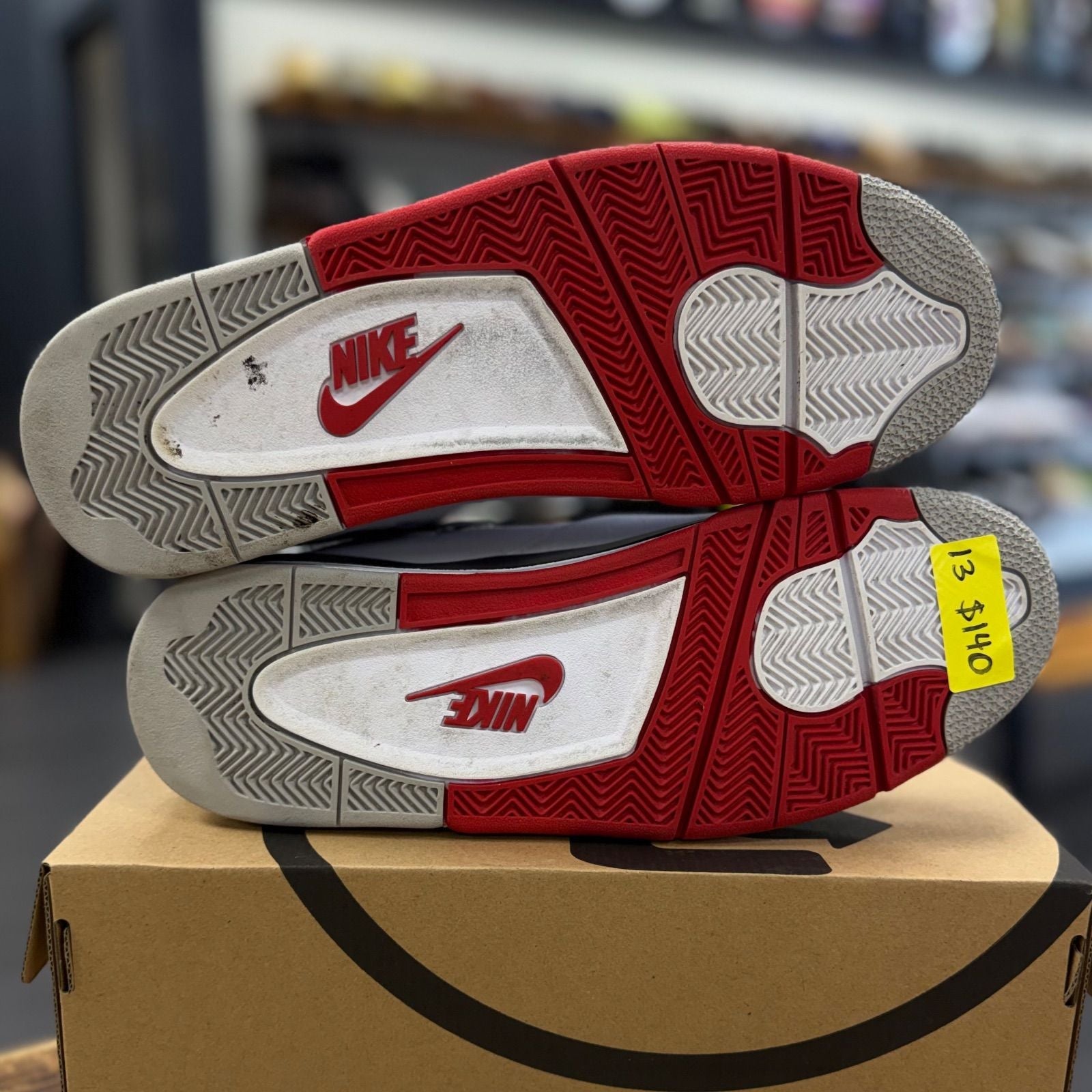 Jordan 4 Retro Fire Red (2020) - Preowned