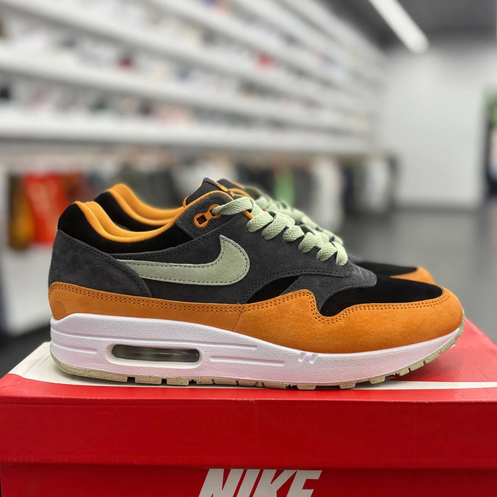 Nike Air Max 1 PRM Duck Honey Dew - Preowned