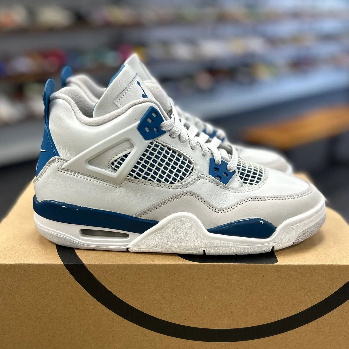 Jordan 4 Retro Military Blue (2024) (GS) - Preowned