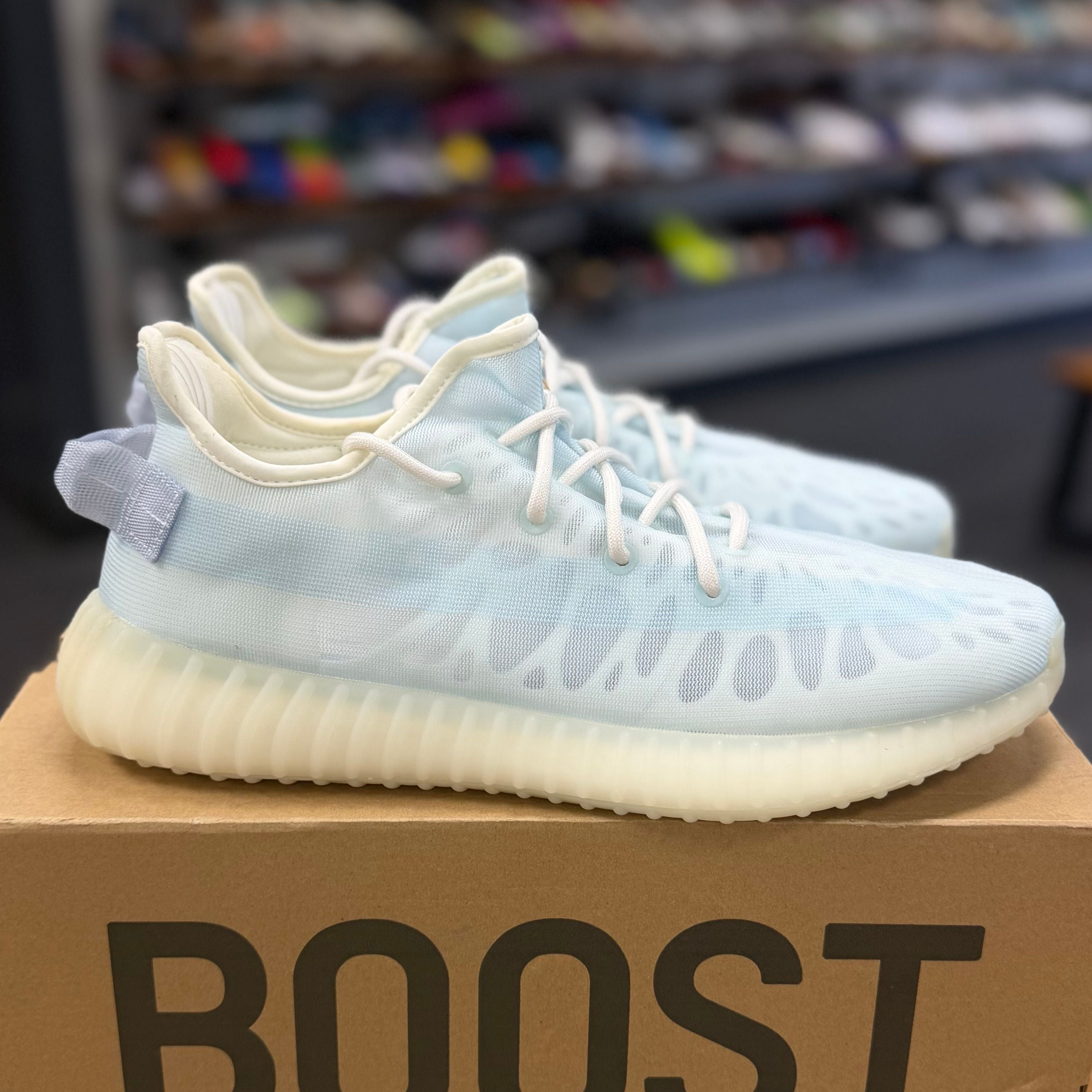 BRAND NEW STEAL - adidas Yeezy Boost 350 V2 Mono Ice