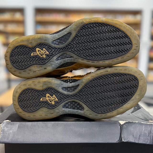 Nike Air Foamposite One Metallic Gold - Preowned