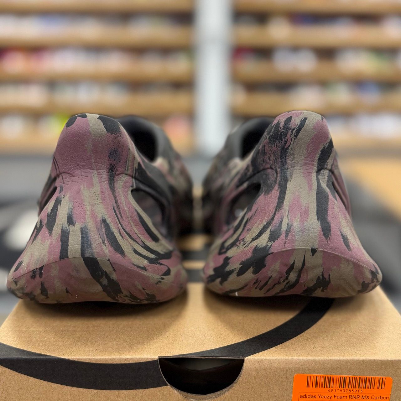 adidas Yeezy Foam RNR MX Carbon - Preowned