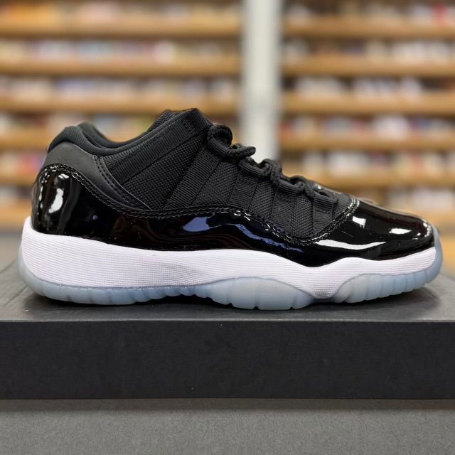 Jordan 11 Retro Low Space Jam (GS) - Preowned