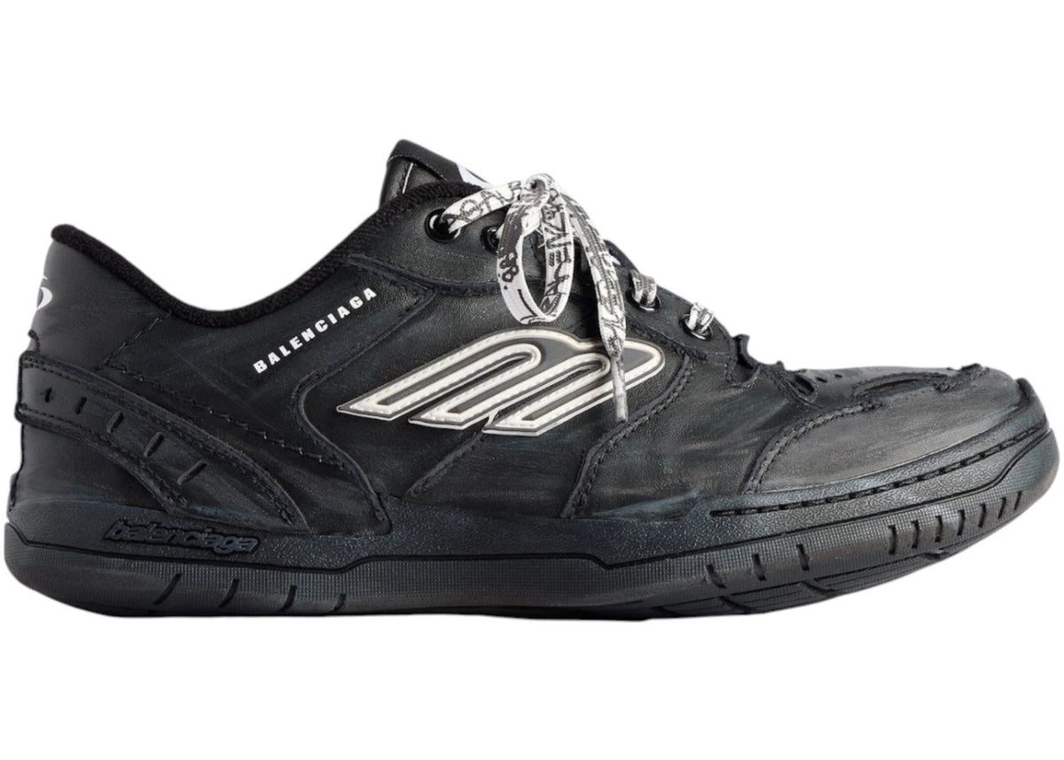 Balenciaga Hamptons Worn-Out Black - Preowned