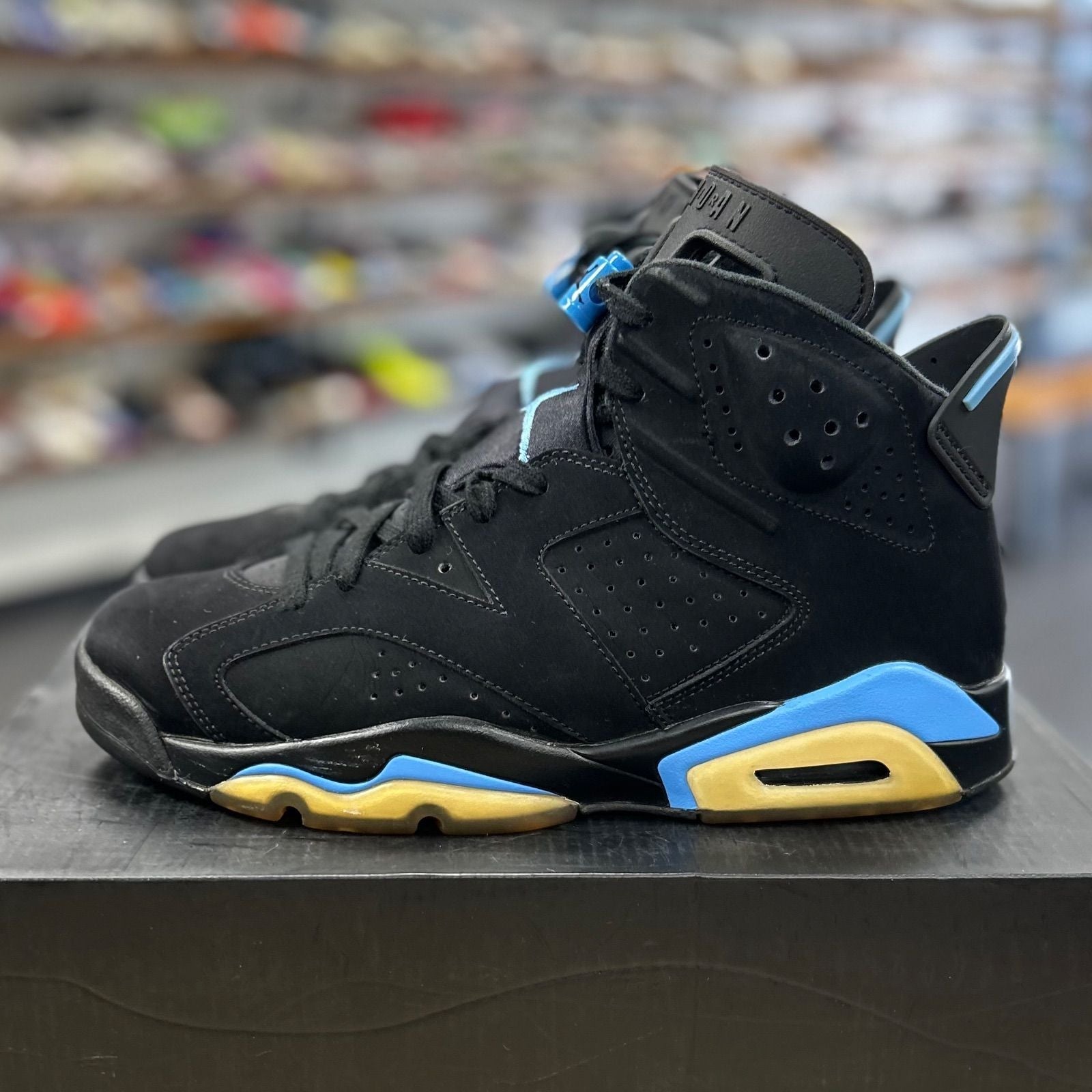 Jordan 6 Retro UNC - Preowned