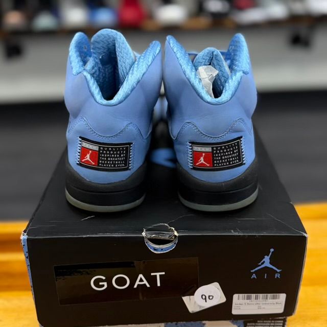 Jordan 5 Retro UNC University Blue - Preowned