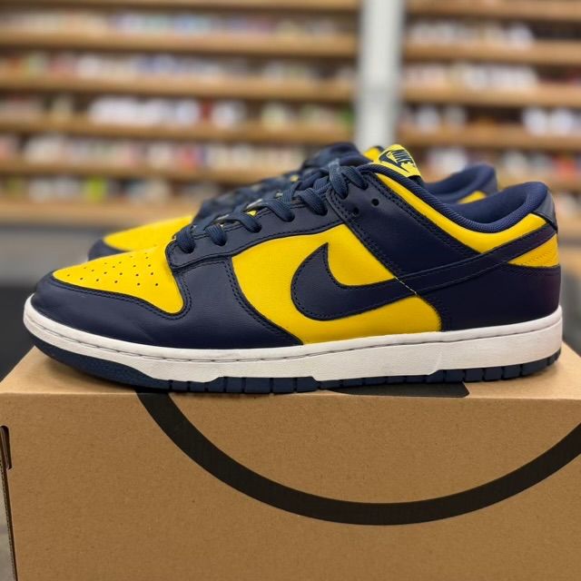 Nike Dunk Low Michigan (2021) - Preowned